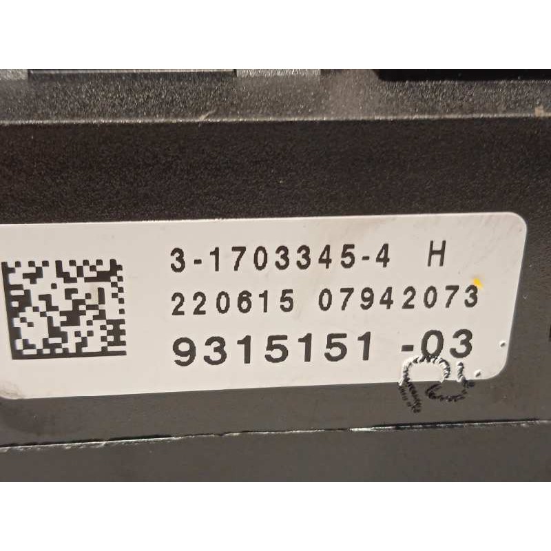 Recambio de caja reles / fusibles para bmw x3 (f25) sdrive 18d referencia OEM IAM 9315151  61149315151