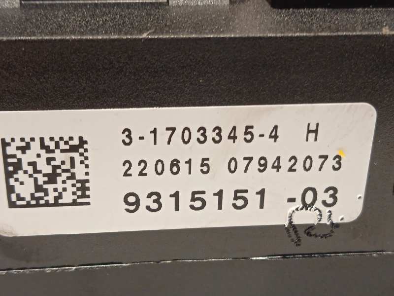 Recambio de caja reles / fusibles para bmw x3 (f25) sdrive 18d referencia OEM IAM 9315151  61149315151