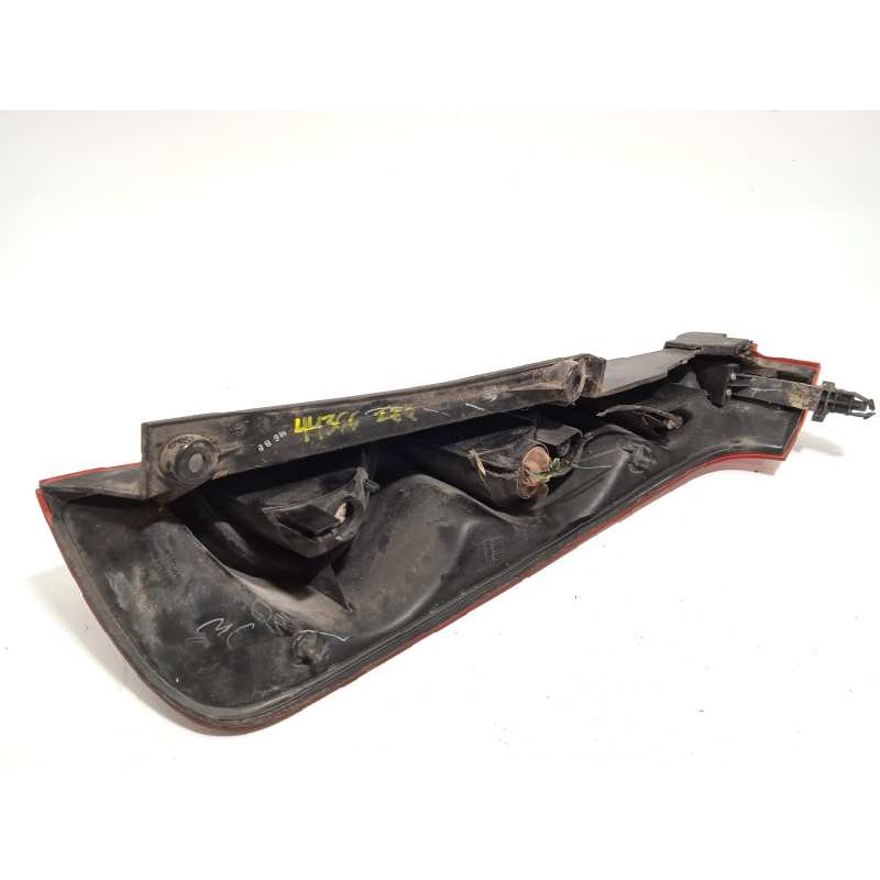 Recambio de piloto trasero izquierdo para nissan note (e11e) acenta referencia OEM IAM 265559U000  