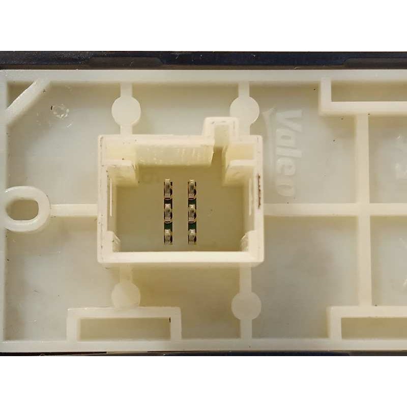 Recambio de modulo electronico para peugeot 208 allure referencia OEM IAM 96758773XU  