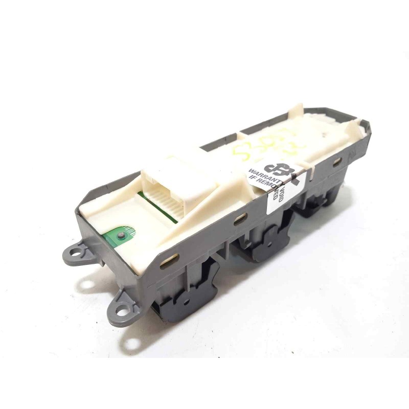 Recambio de mando elevalunas delantero izquierdo para toyota auris 1.6 d-4d cat referencia OEM IAM 8404002120  