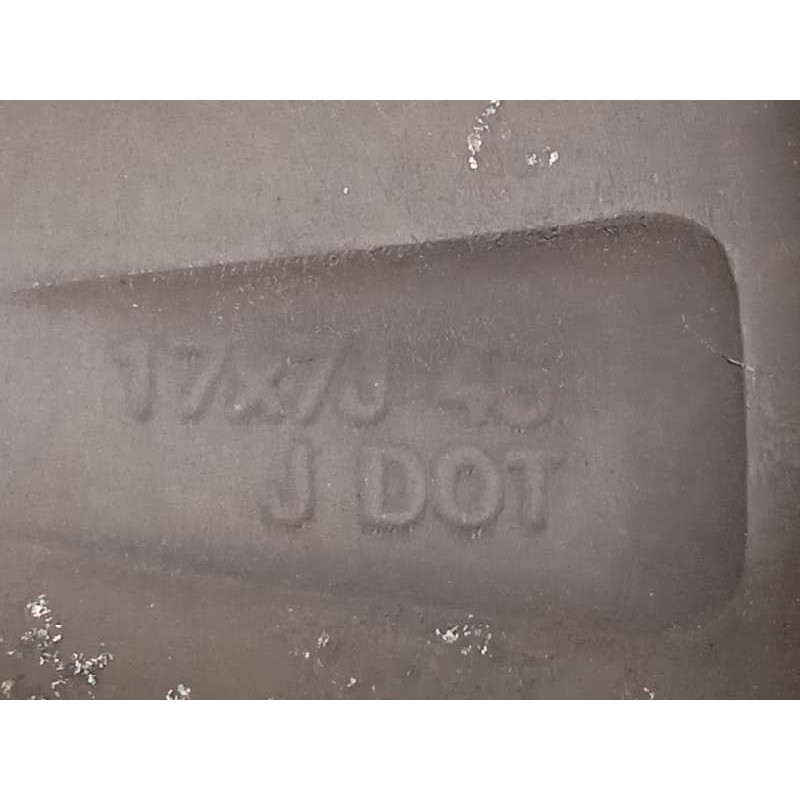 Recambio de llanta para toyota avensis (t27) advance referencia OEM IAM HL437913  