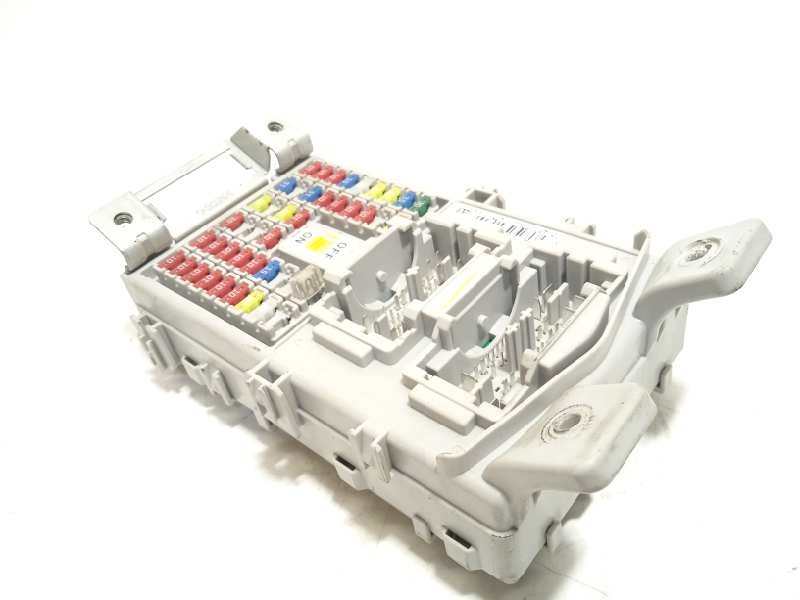 Recambio de caja reles / fusibles para hyundai i20 active 1.0 tgdi cat referencia OEM IAM 91950C8510  