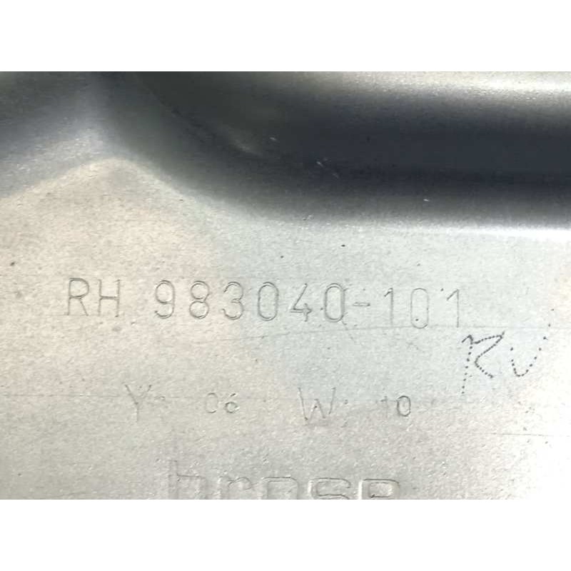 Recambio de elevalunas delantero derecho para volvo s80 berlina 4.4 v8 cat referencia OEM IAM 970714101  983040101