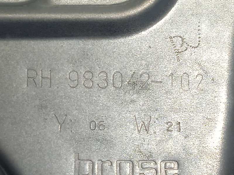 Recambio de elevalunas trasero derecho para volvo s80 berlina 4.4 v8 cat referencia OEM IAM 970716101  983042102
