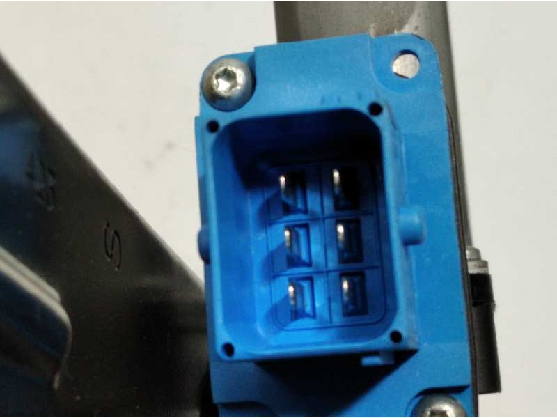 Recambio de elevalunas delantero izquierdo para lancia delta (181) 1.6 diesel cat referencia OEM IAM 51943449  