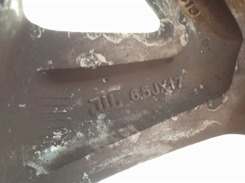 Recambio de llanta para kia sportage basic 4x2 referencia OEM IAM 529103W610  