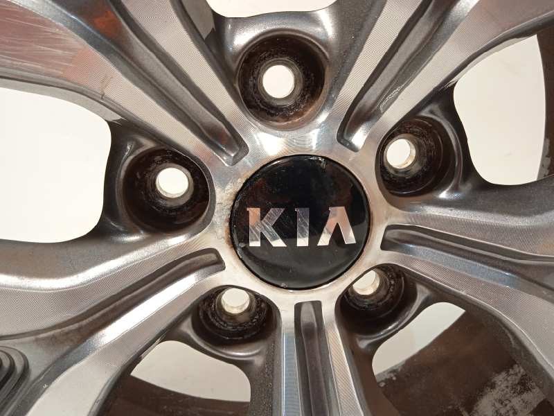 Recambio de llanta para kia sportage basic 4x2 referencia OEM IAM 529103W610  
