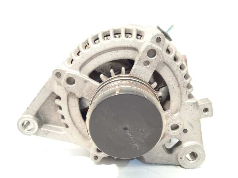 Recambio de alternador para kia cee´d drive referencia OEM IAM 373002A700  MS1042118840