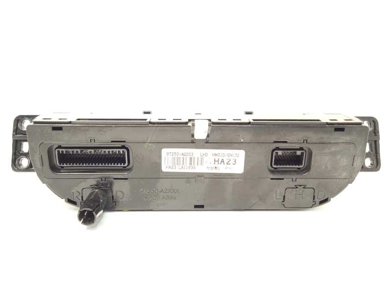 Recambio de mando climatizador para kia cee´d drive referencia OEM IAM 97250A2203  97250A2203WK