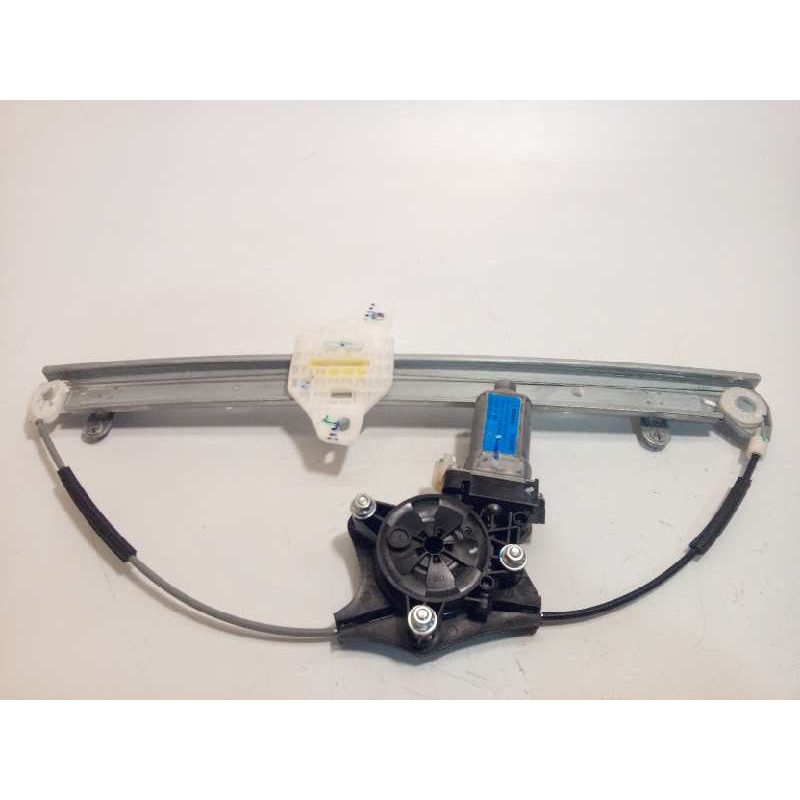 Recambio de elevalunas delantero derecho para hyundai i10 1.0 cat referencia OEM IAM 82402B4110  82460B4000