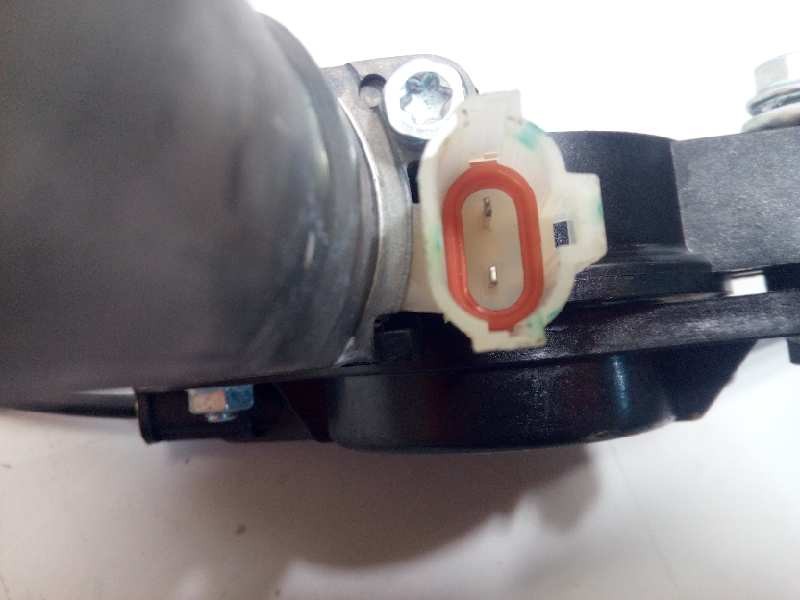 Recambio de elevalunas delantero derecho para hyundai i10 1.0 cat referencia OEM IAM 82402B4110  82460B4000