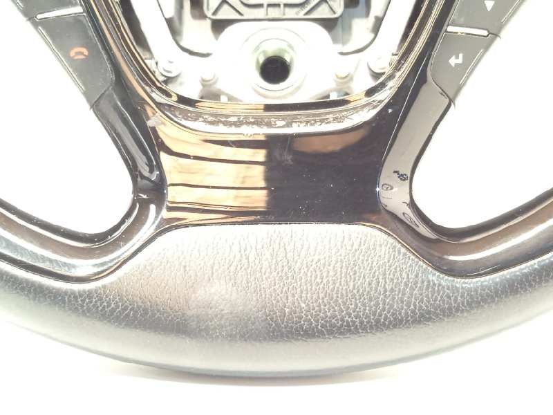 Recambio de volante para kia cee´d drive referencia OEM IAM 56110A2028AHV  309185499ACF