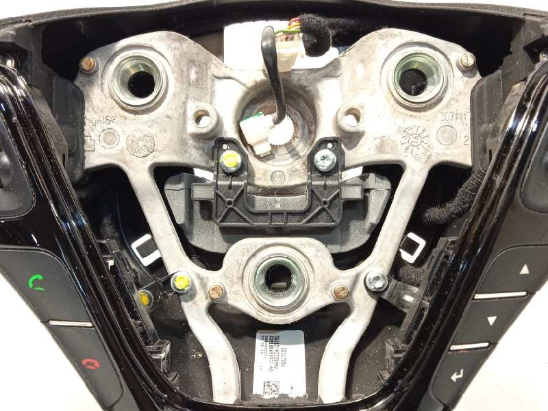 Recambio de volante para kia cee´d drive referencia OEM IAM 56110A2028AHV  309185499ACF