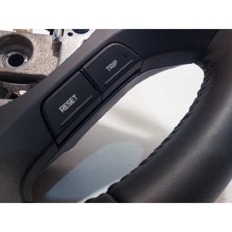 Recambio de volante para hyundai i10 1.0 cat referencia OEM IAM 56110B9100PYN  