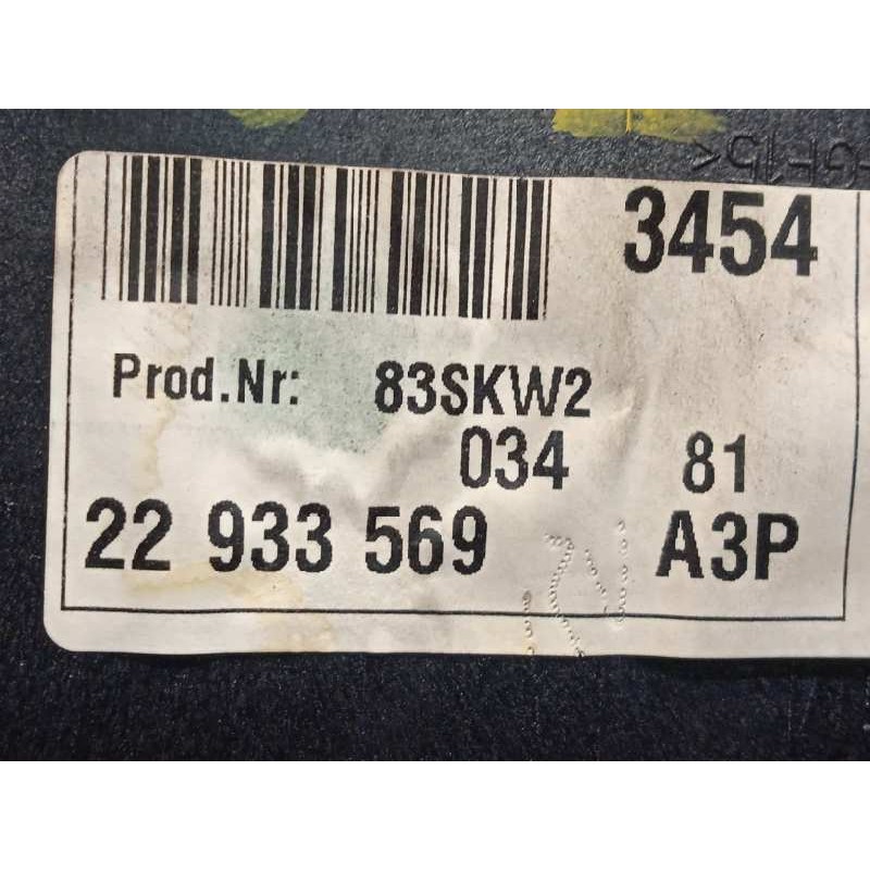 Recambio de caja reles / fusibles para opel insignia sports tourer 2.0 cdti referencia OEM IAM 22933569  