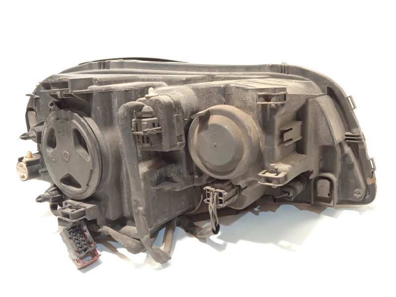 Recambio de faro izquierdo para volvo xc90 d5 referencia OEM IAM 30678586  