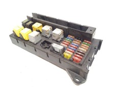 Recambio de caja reles / fusibles para volkswagen crafter combi (2e) combi 30 referencia OEM IAM 9065450201  HVW9065450201 2