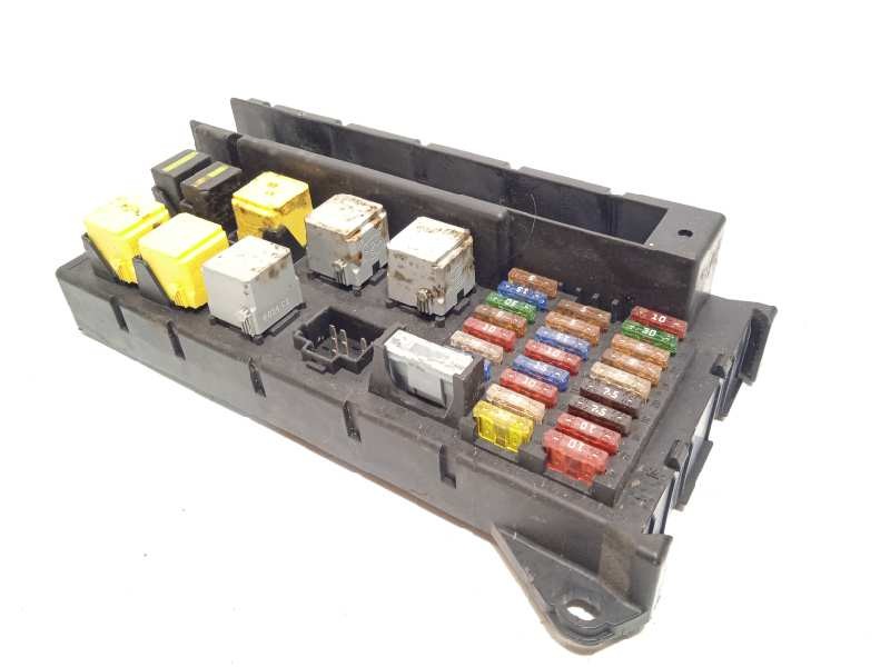 Recambio de caja reles / fusibles para volkswagen crafter combi (2e) combi 30 referencia OEM IAM 9065450201  HVW9065450201