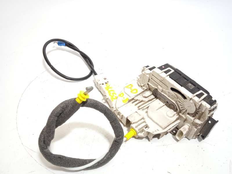 Recambio de cerradura puerta delantera derecha para volkswagen crafter combi (2e) combi 30 referencia OEM IAM A9067201735  