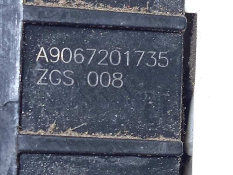 Recambio de cerradura puerta delantera derecha para volkswagen crafter combi (2e) combi 30 referencia OEM IAM A9067201735  