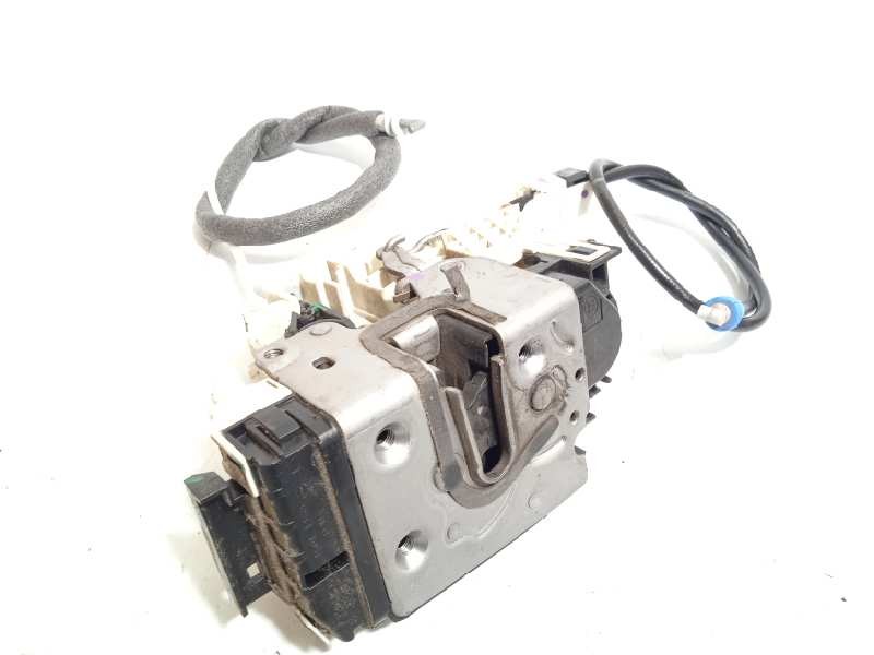 Recambio de cerradura puerta delantera izquierda para volkswagen crafter combi (2e) combi 30 referencia OEM IAM A9067202135  