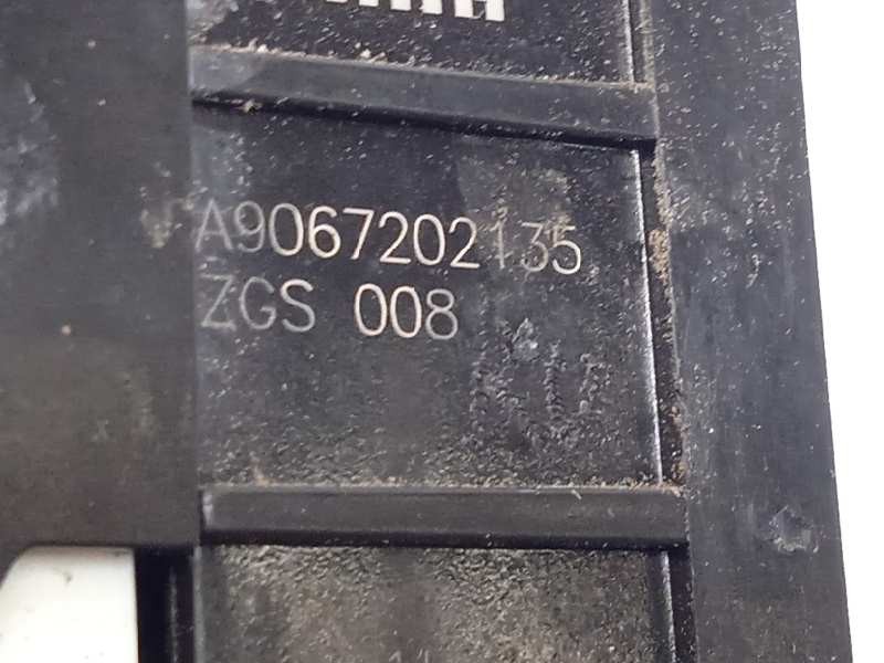 Recambio de cerradura puerta delantera izquierda para volkswagen crafter combi (2e) combi 30 referencia OEM IAM A9067202135  