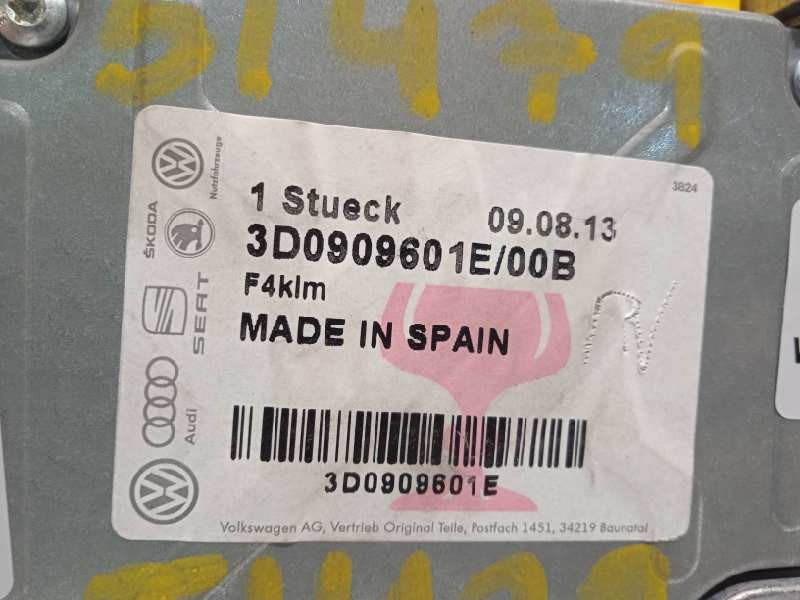 Recambio de centralita airbag para volkswagen touareg (7la) tdi r5 referencia OEM IAM 3D0909601E 3D0909601E00B 0285001733