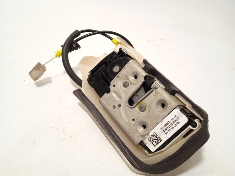 CERRADURA PUERTA DELANTERA DERECHA 150067500A 