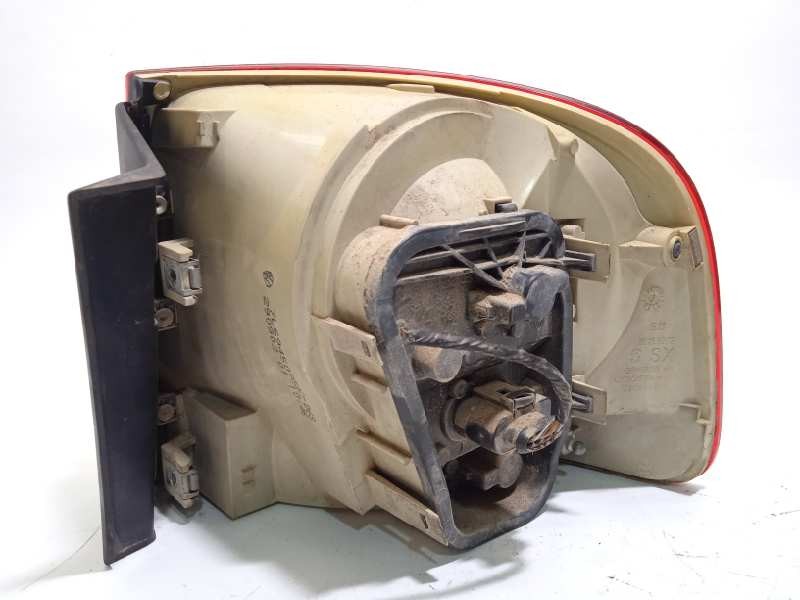 Recambio de piloto trasero izquierdo para volkswagen touareg (7la) tdi r5 referencia OEM IAM 7L6945095K  