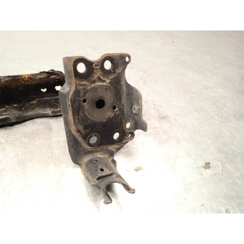 Recambio de refuerzo paragolpes delantero para volkswagen touareg (7la) tdi r5 referencia OEM IAM 7L0807109E  