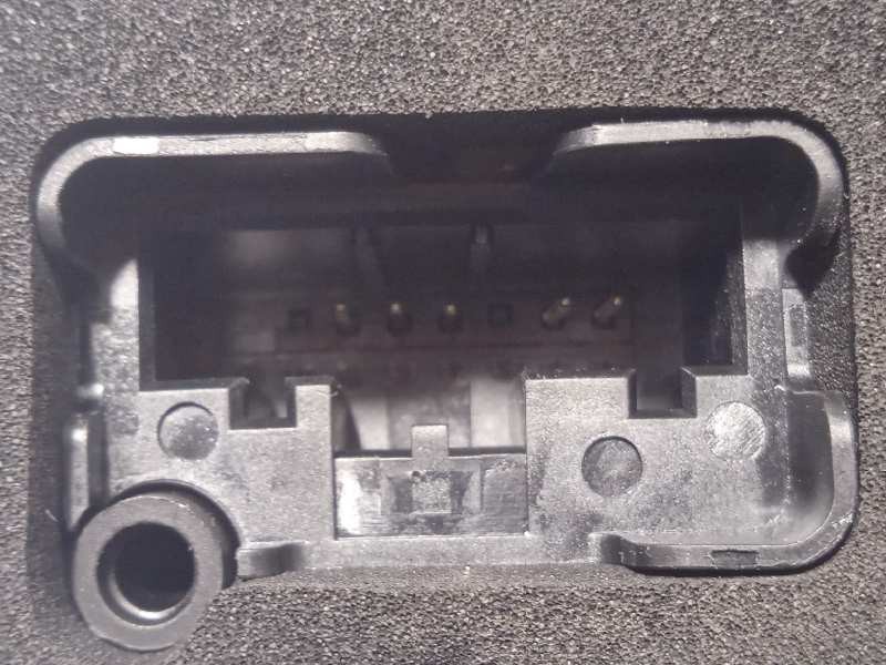 Recambio de cerradura puerta delantera derecha para volkswagen t-cross 1.0 tsi referencia OEM IAM 10B837016  