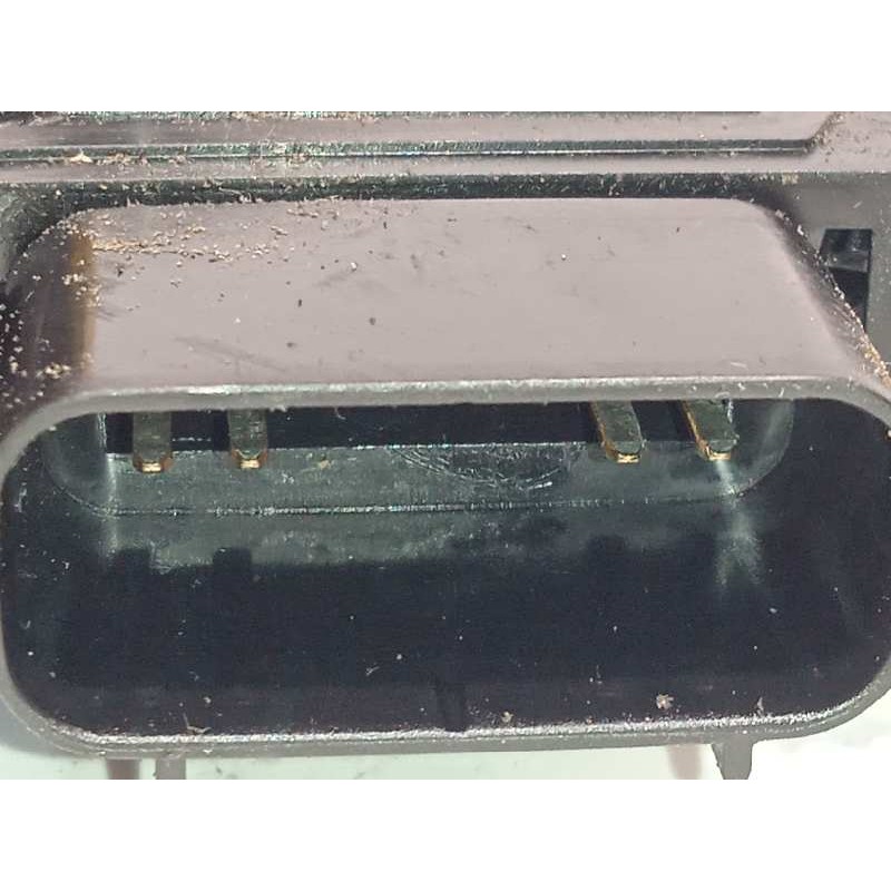 Recambio de cerradura puerta delantera derecha para kia cee´d drive referencia OEM IAM 81320A2010  