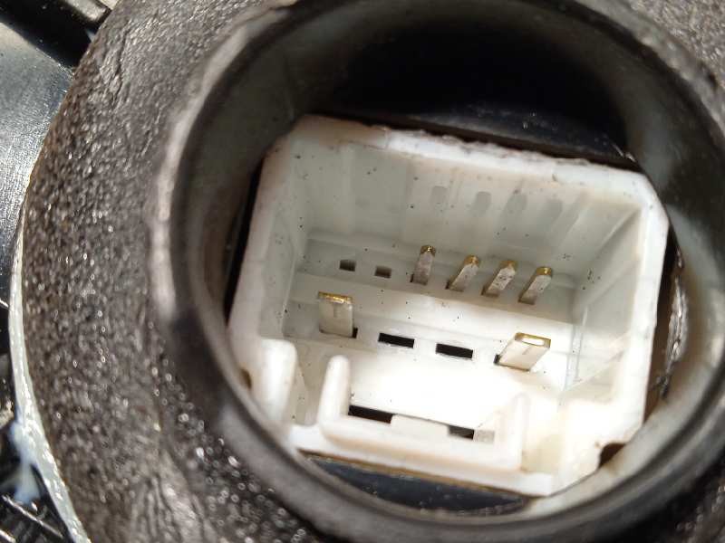 Recambio de cerradura puerta delantera izquierda para toyota auris active referencia OEM IAM 6904002210  