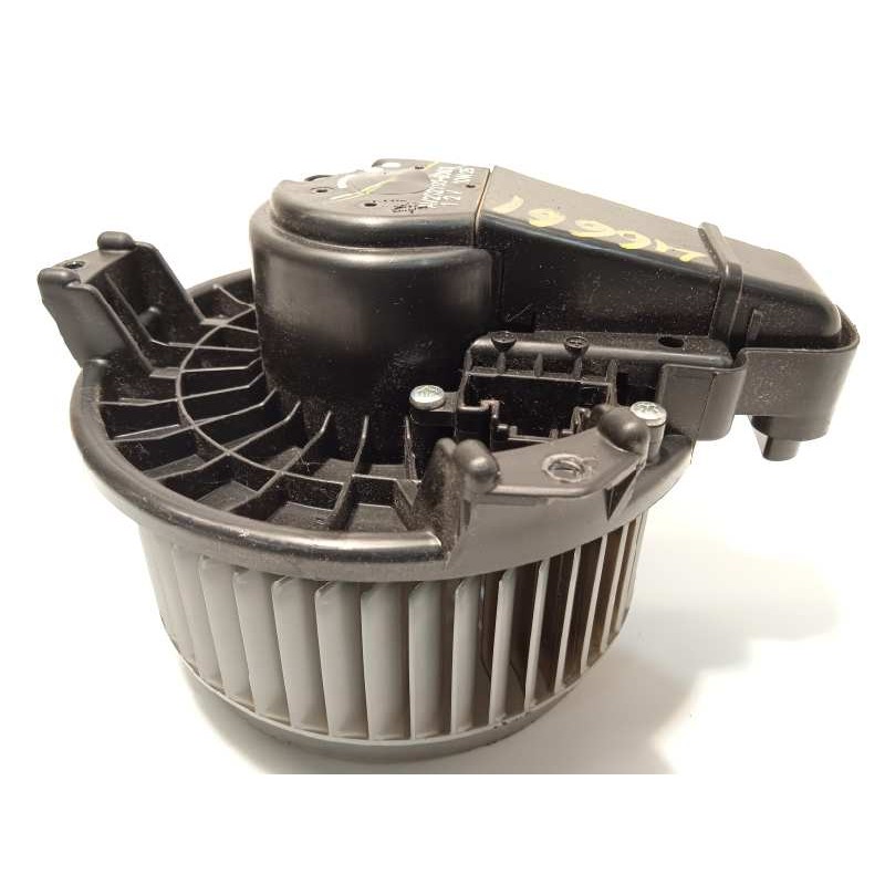 Recambio de motor calefaccion para toyota auris active referencia OEM IAM 2727008083 AV2727008083 8710305060