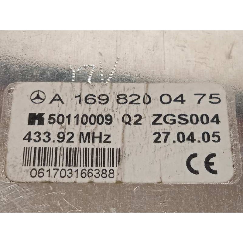 Recambio de antena para mercedes-benz clase a (w169) a 200 (169.333) referencia OEM IAM A1698200475  1698200475