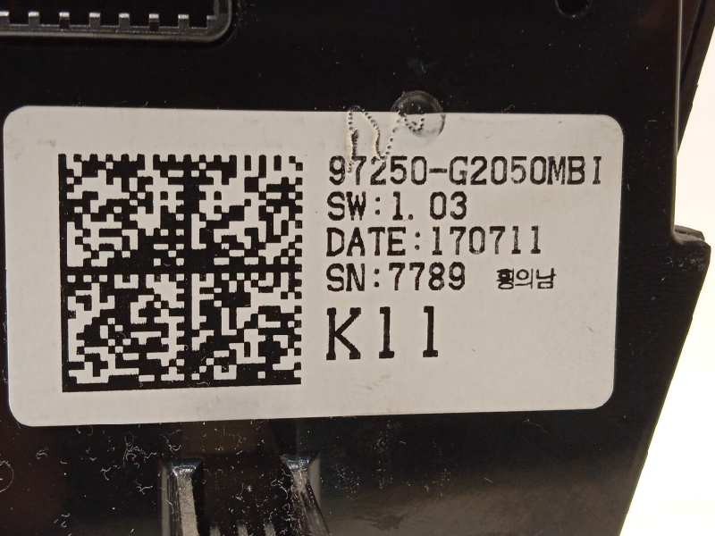 Recambio de mando climatizador para hyundai ioniq hybrid referencia OEM IAM 97250G2050MBI  97250G2050