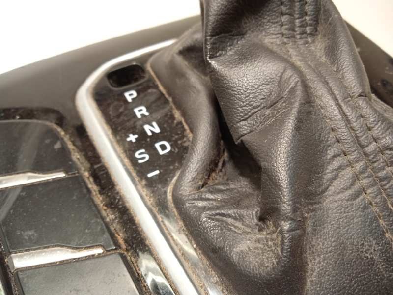 Recambio de palanca cambio para hyundai ioniq hybrid referencia OEM IAM 46700F2210  