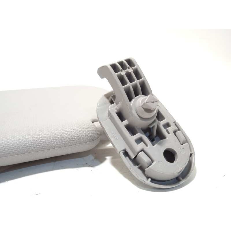 Recambio de parasol derecho para hyundai ioniq hybrid referencia OEM IAM 85220G2160TTX  