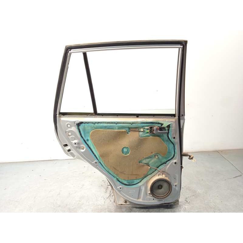Recambio de puerta trasera izquierda para toyota rav 4 (a2) 1.8 luna (2003) referencia OEM IAM 6700442040  