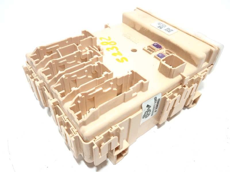 Recambio de caja reles / fusibles para toyota auris hybrid feel! edition referencia OEM IAM 8273012X81  