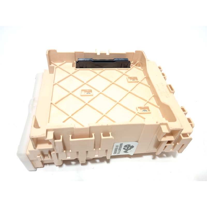 Recambio de caja reles / fusibles para toyota auris hybrid feel! edition referencia OEM IAM 8273012X81  