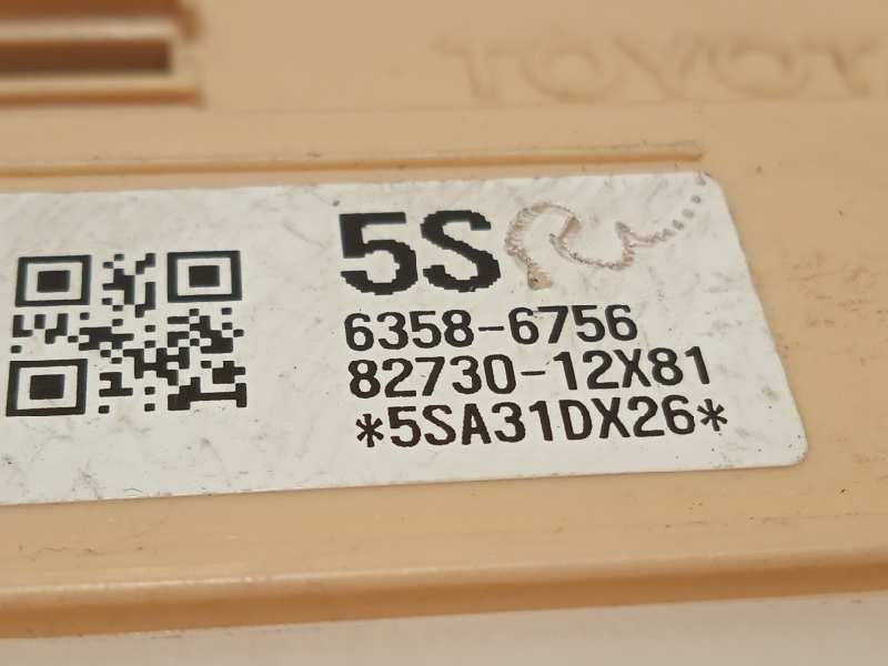 Recambio de caja reles / fusibles para toyota auris hybrid feel! edition referencia OEM IAM 8273012X81  