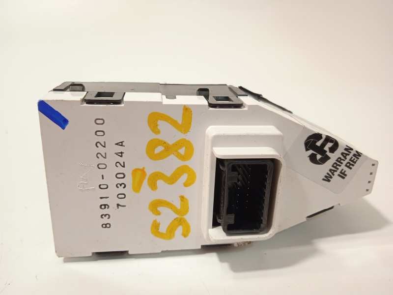 Recambio de mando multifuncion para toyota auris hybrid feel! edition referencia OEM IAM 8391002200  