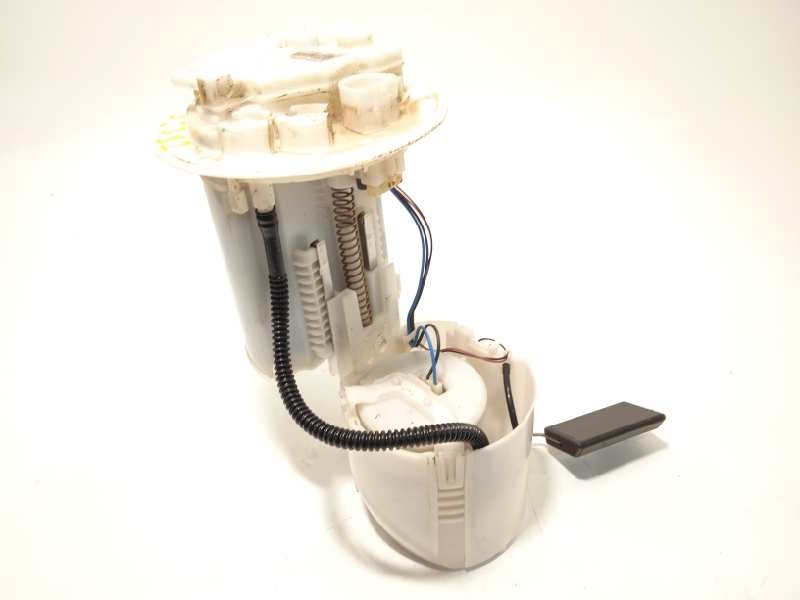 Recambio de bomba combustible para toyota auris hybrid feel! edition referencia OEM IAM 7702002502  