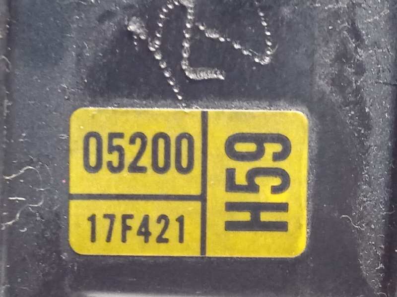 Recambio de mando intermitentes para toyota verso 2.0 d-4d cat referencia OEM IAM 0520017F421  