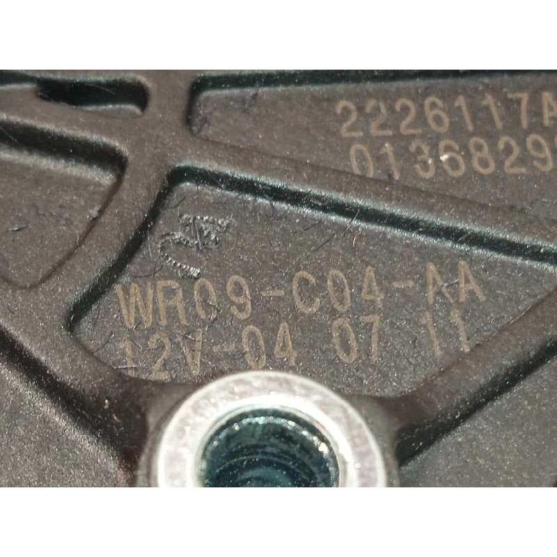 Recambio de motor techo electrico para peugeot 3008 hybrid4 referencia OEM IAM WR09C04AA  8401WH