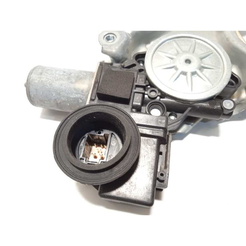 Recambio de elevalunas delantero derecho para lexus rx (agl20) 450h referencia OEM IAM 8571048121  