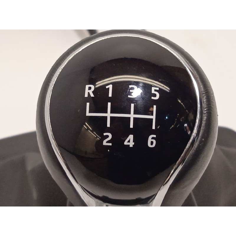 Recambio de palanca cambio para seat ibiza (kj1) style referencia OEM IAM 2Q0711049K  