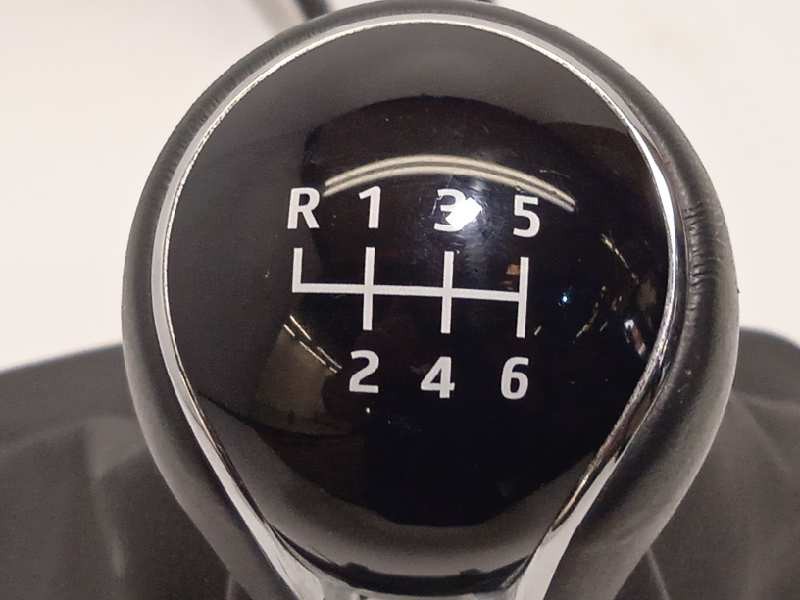 Recambio de palanca cambio para seat ibiza (kj1) style referencia OEM IAM 2Q0711049K  